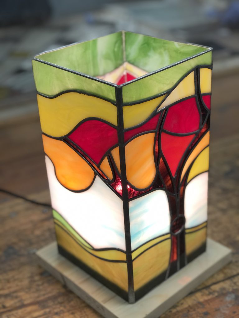 Stained glass tiffany autumn tree lamp