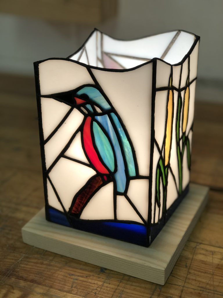 Stained glass tiffany kingfisher lamp box