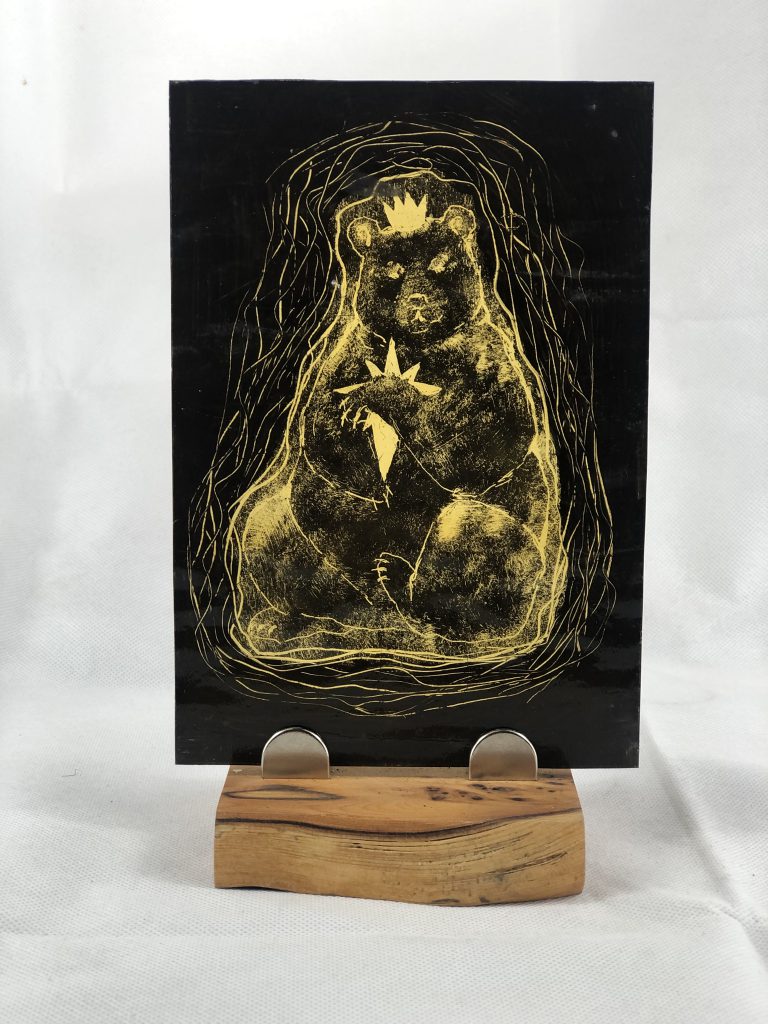 student-painted-glass-bear-king-crown-gold-black